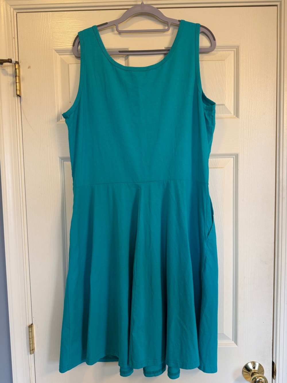 Sleeveless V-Neck Midi Dress in Teal - Picture 4 of 5